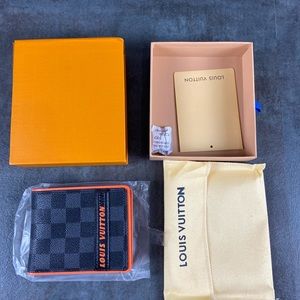 New Men’s Louis Vuitton LV Wallet 2019 model